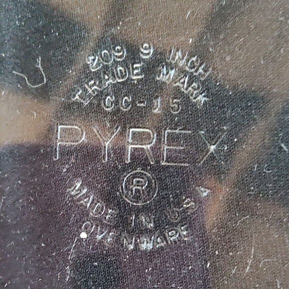 Pyrex Transparent Glassware - Picture 2 of 3
